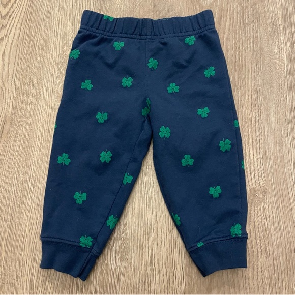 5/$20 CARTERS Shamrock St. Patrick’s Day Matching Set - Size 12M - Picture 6 of 7